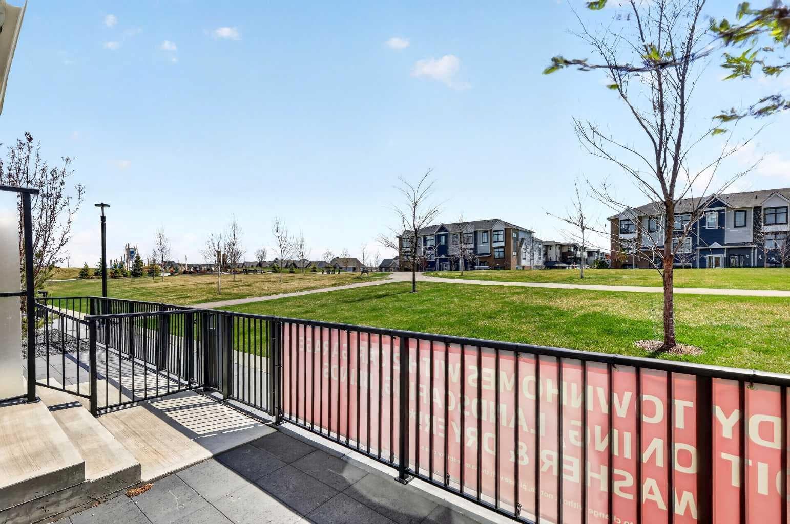 402, 185 Mahogany Gardens SE