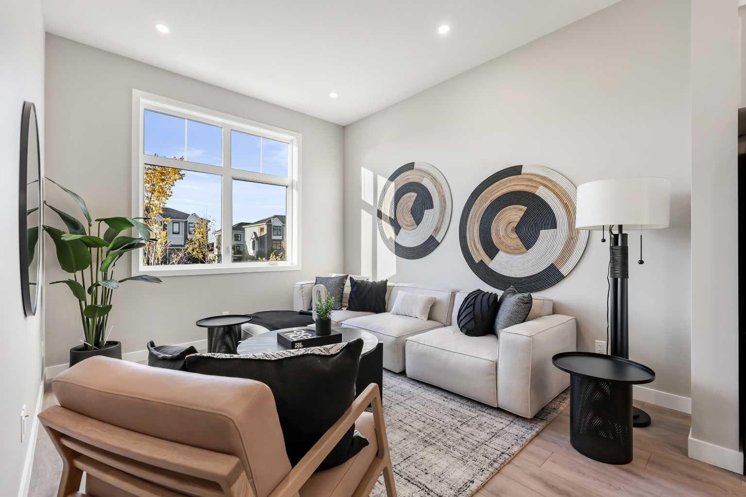 402, 185 Mahogany Gardens SE