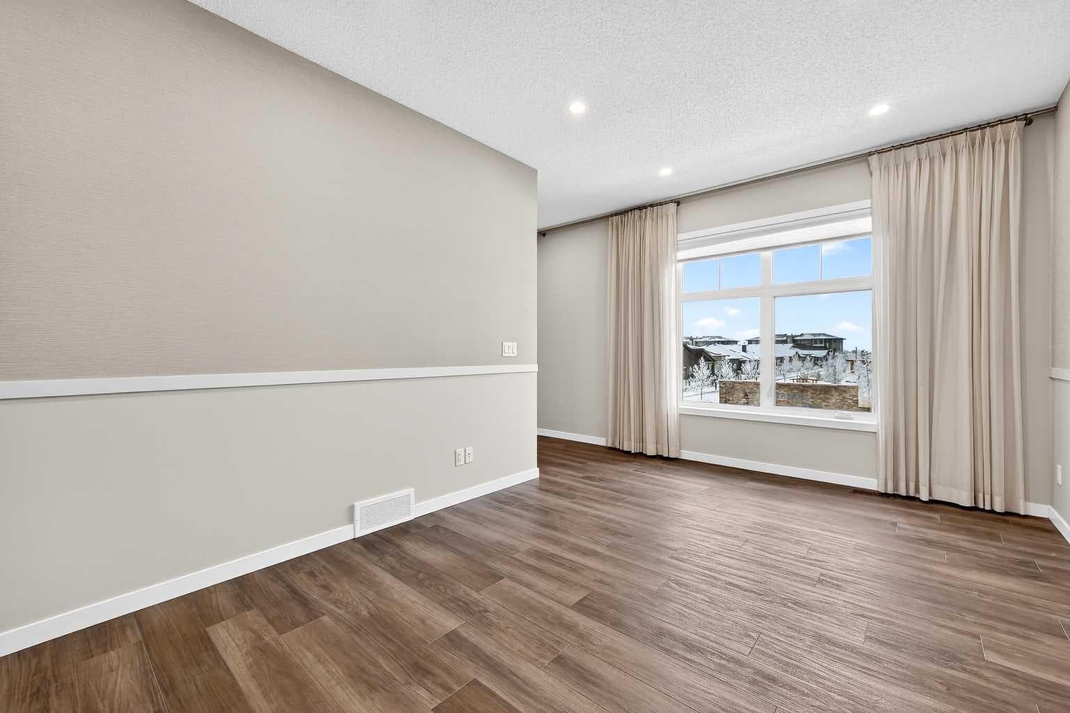 589 Mahogany Road SE