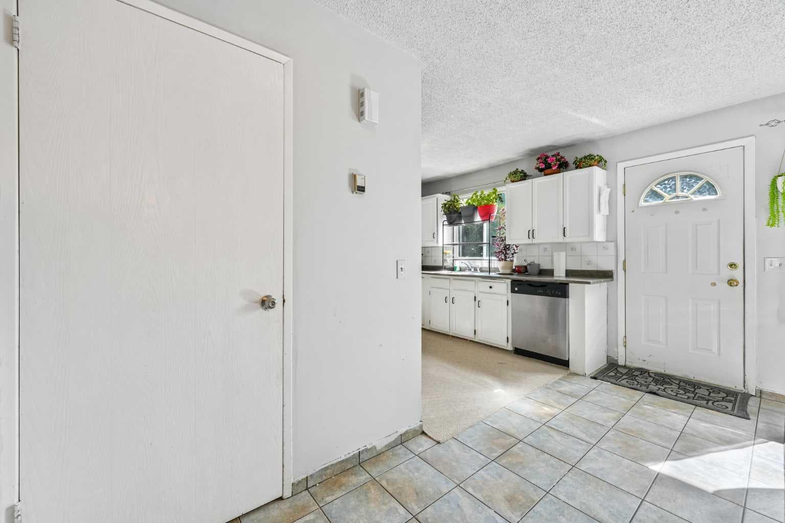436 Templewood Place NE