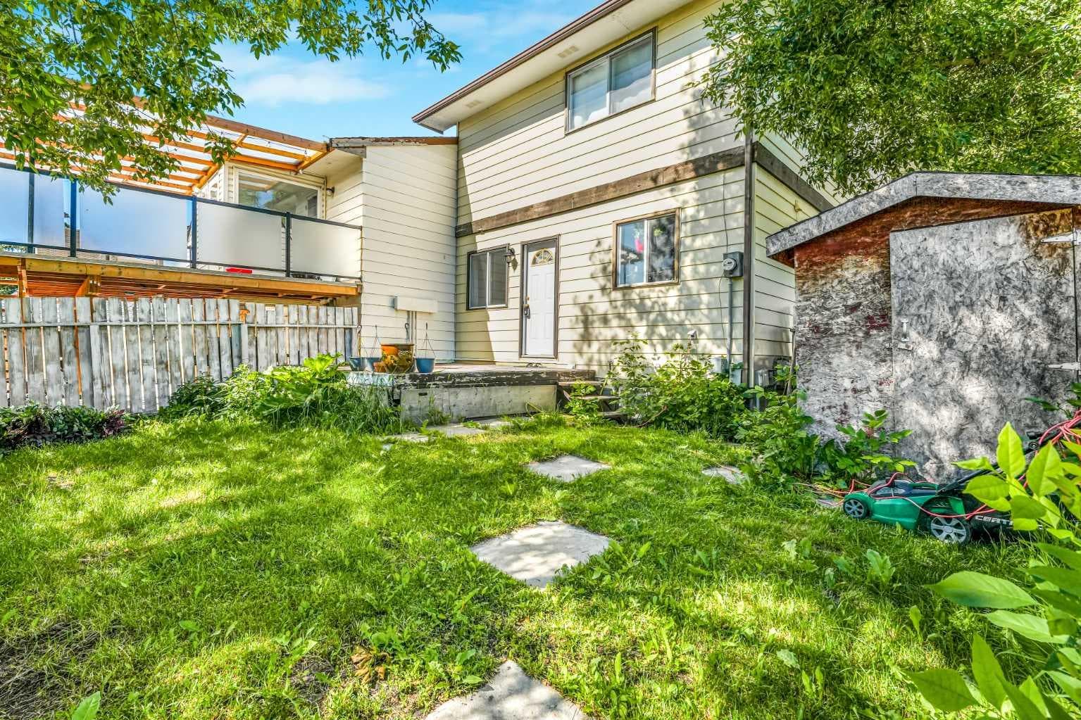 436 Templewood Place NE