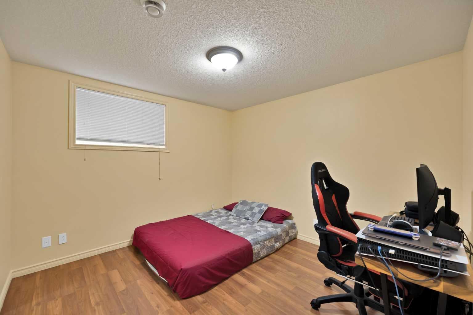 10 Bridlerange Circle SW