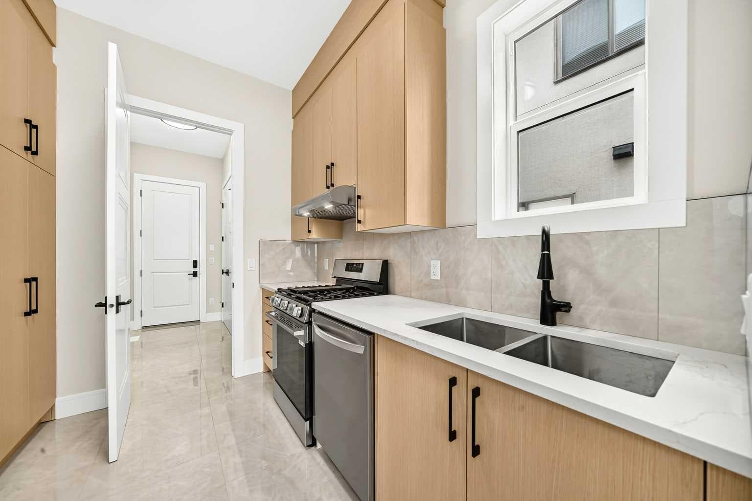 2049 Waterbury Road W