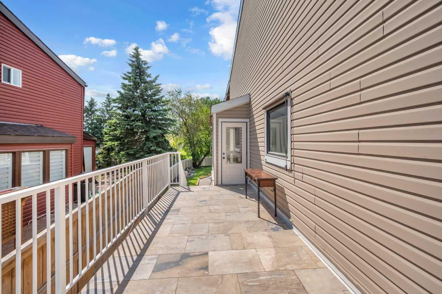 15 Ranch Glen Drive NW