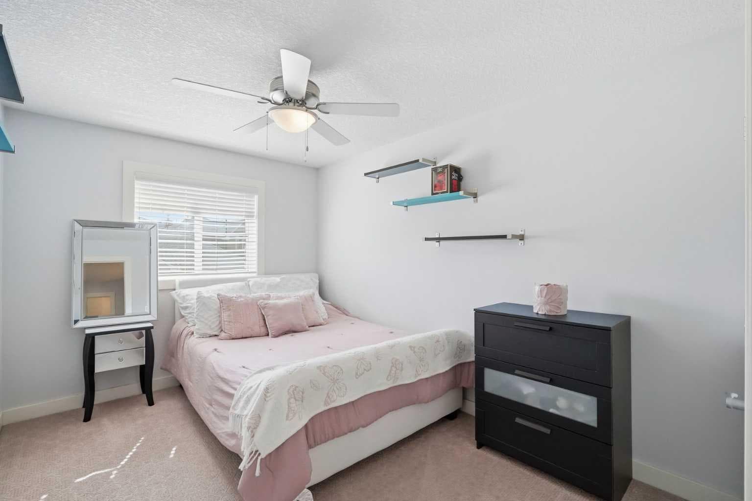 100 Cove Rise  
