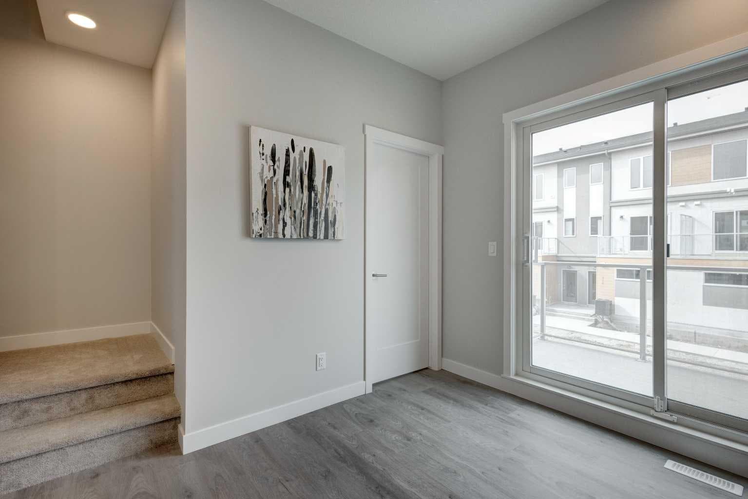 212 Shawnee Square SW