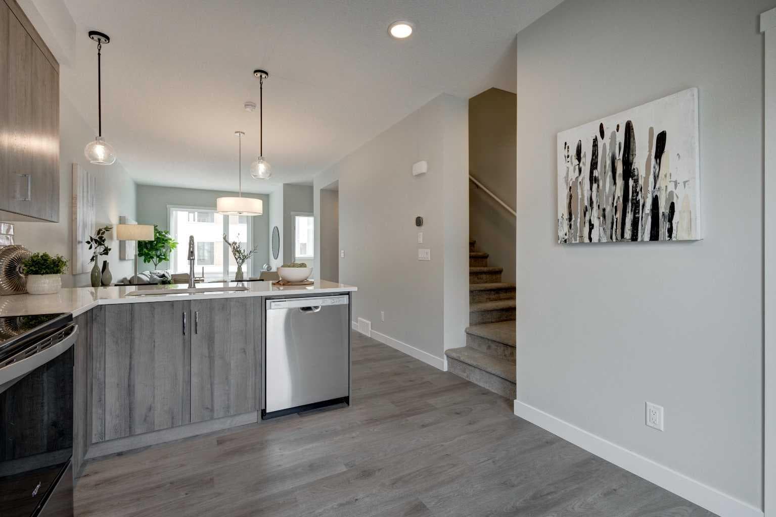 212 Shawnee Square SW
