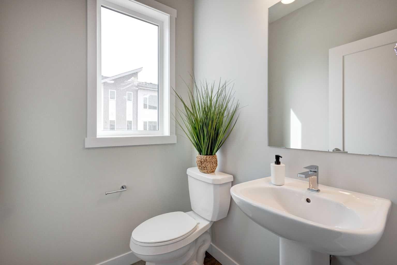 212 Shawnee Square SW