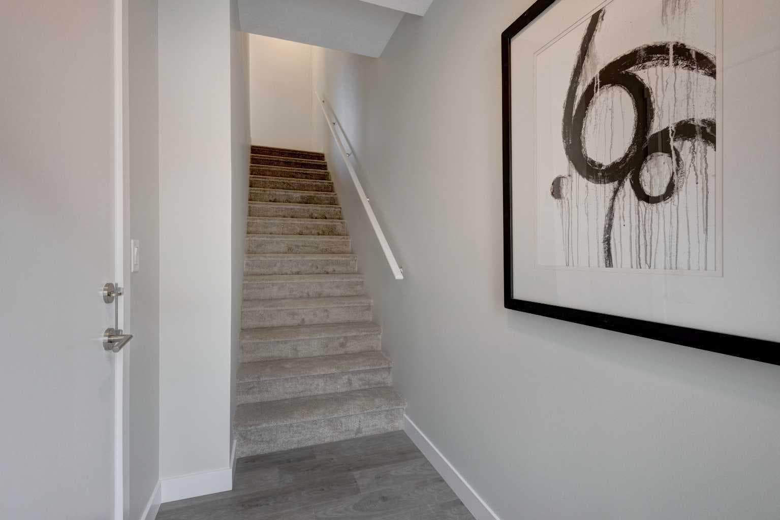 212 Shawnee Square SW