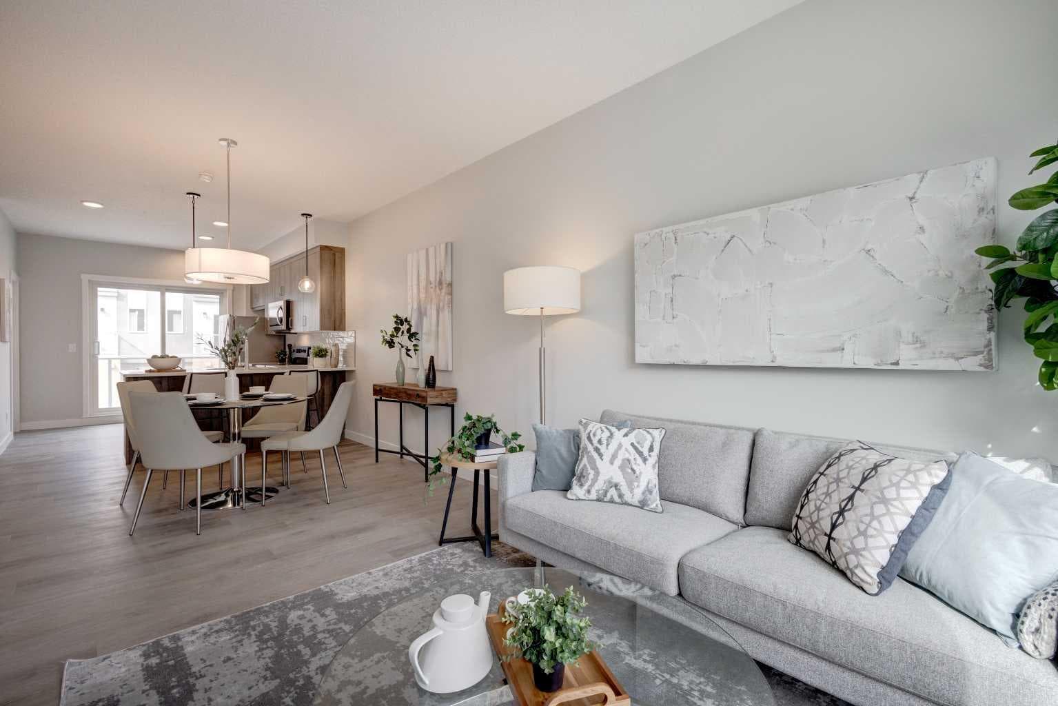 212 Shawnee Square SW