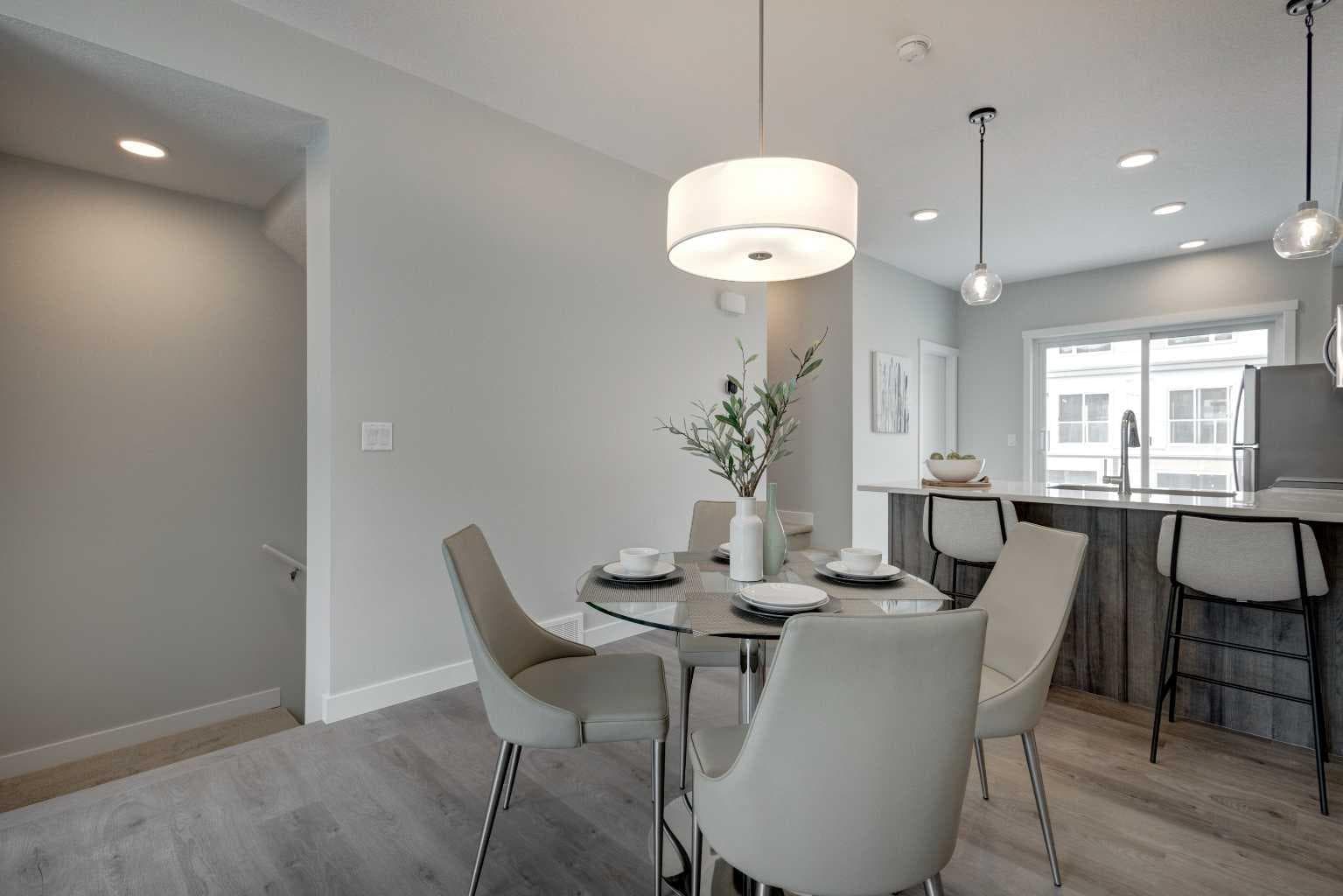 212 Shawnee Square SW