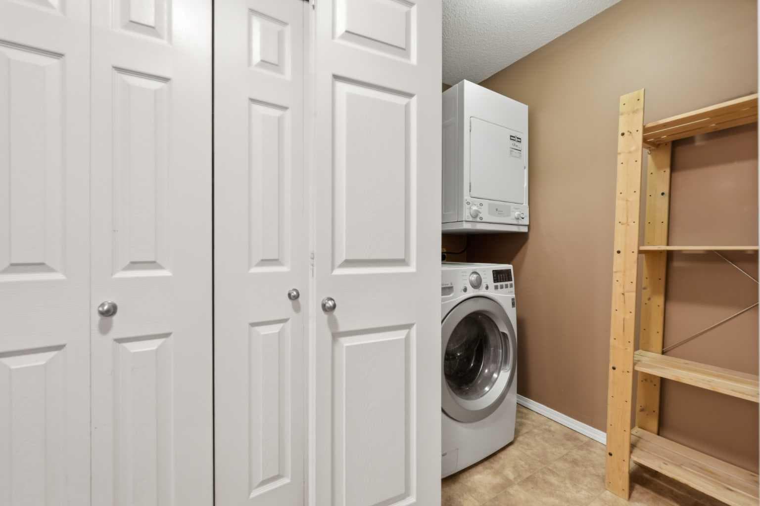 3408, 10 Prestwick Bay SE