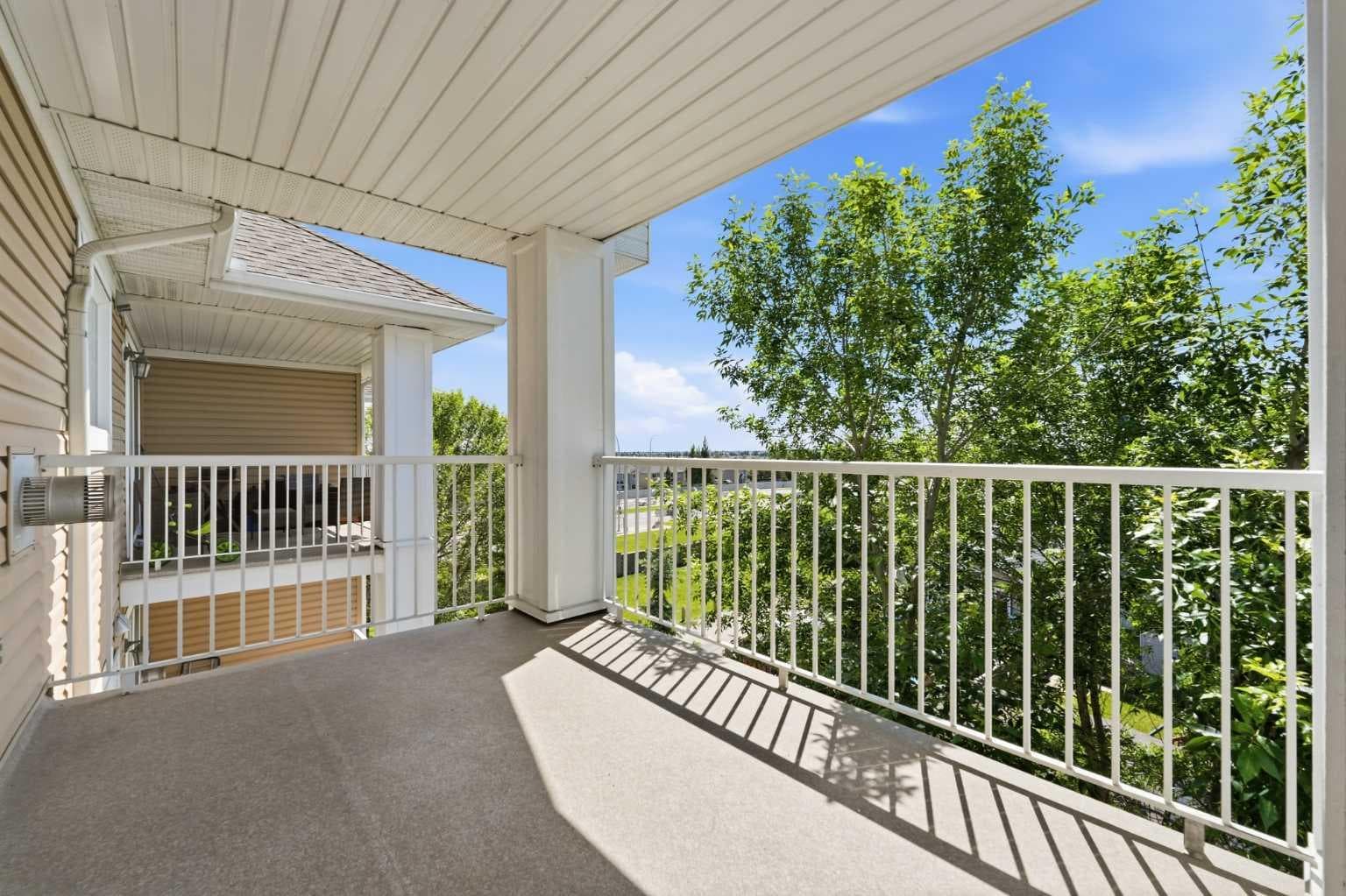 3408, 10 Prestwick Bay SE