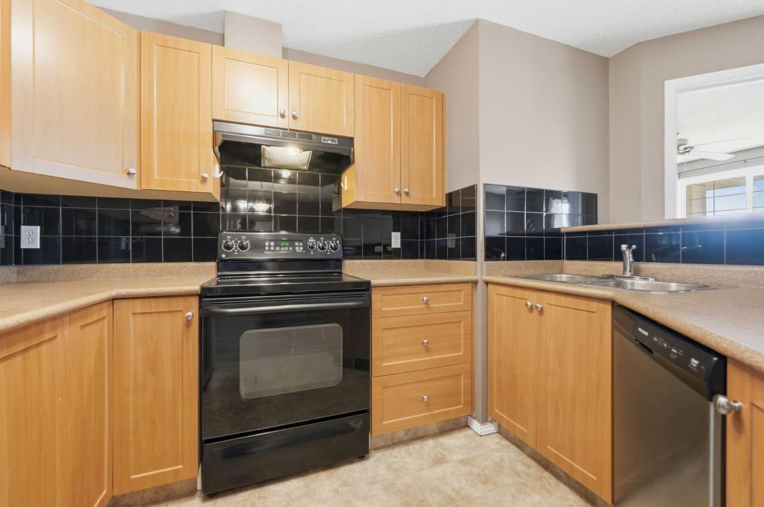 3408, 10 Prestwick Bay SE