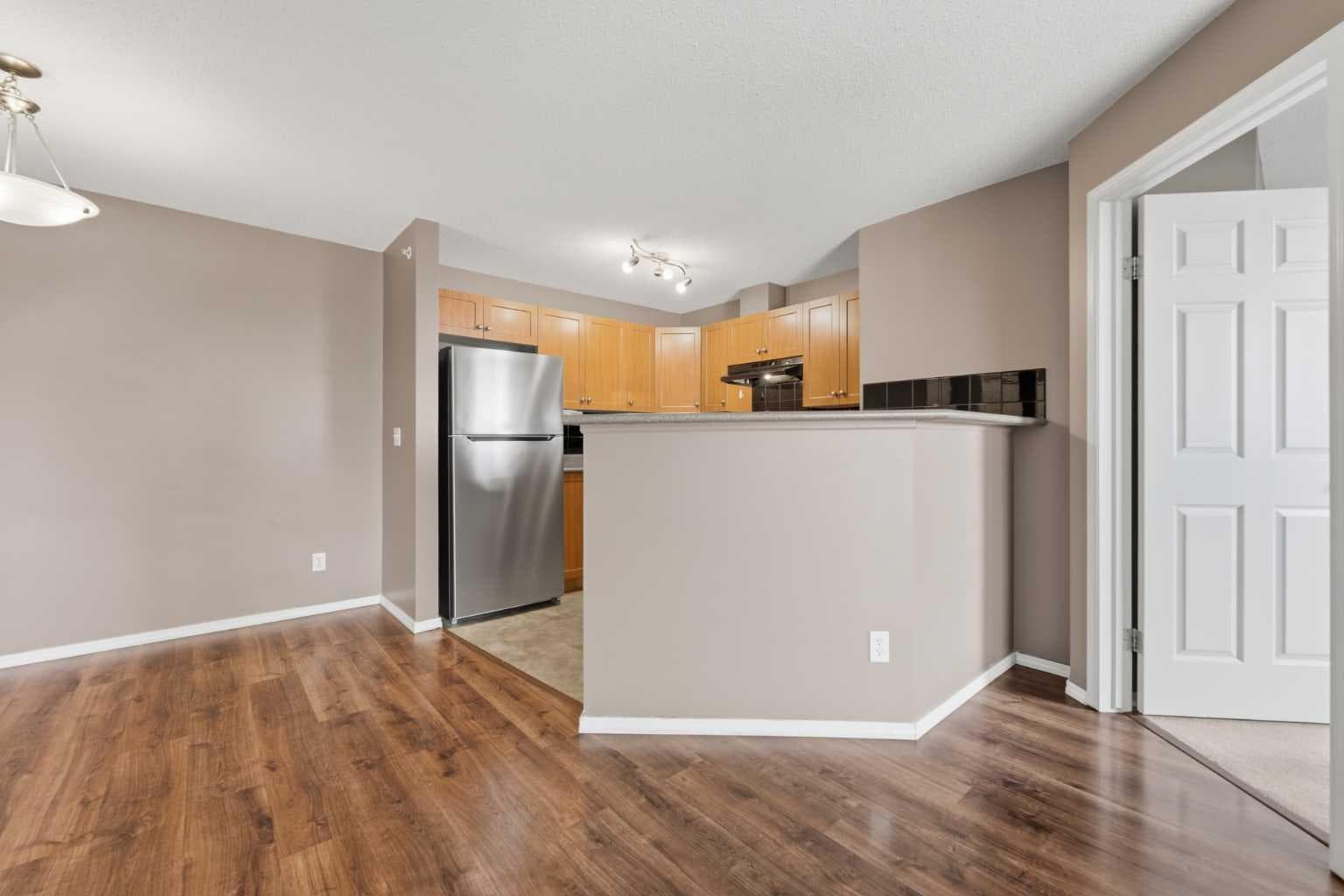 3408, 10 Prestwick Bay SE
