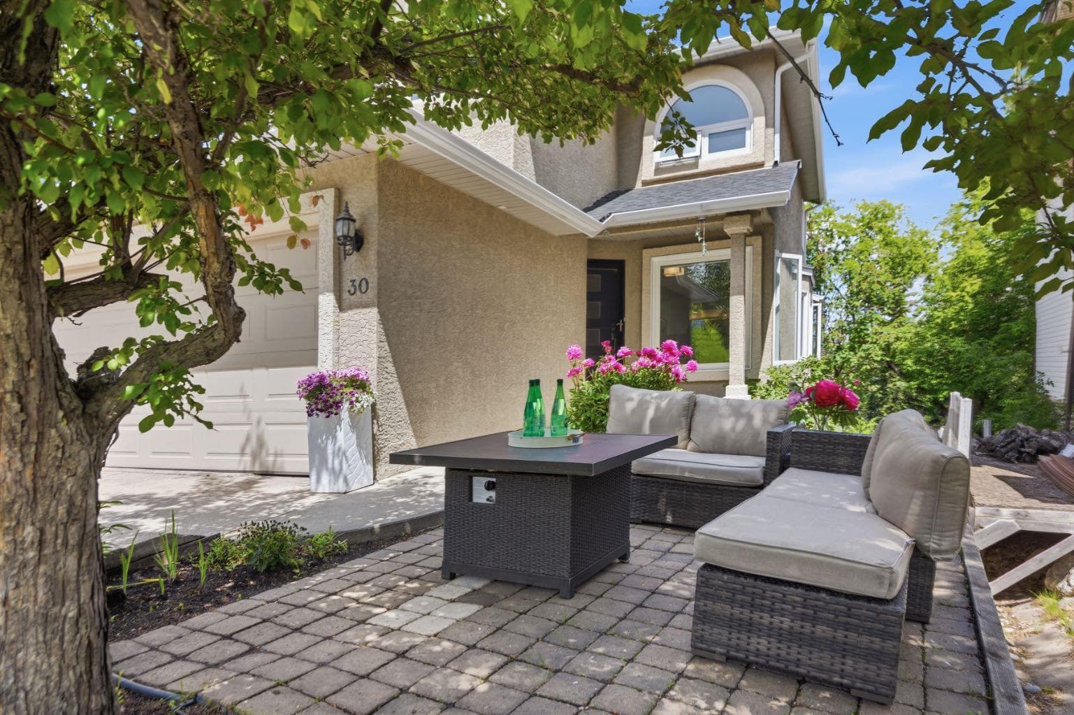 30 Strathcona Road SW