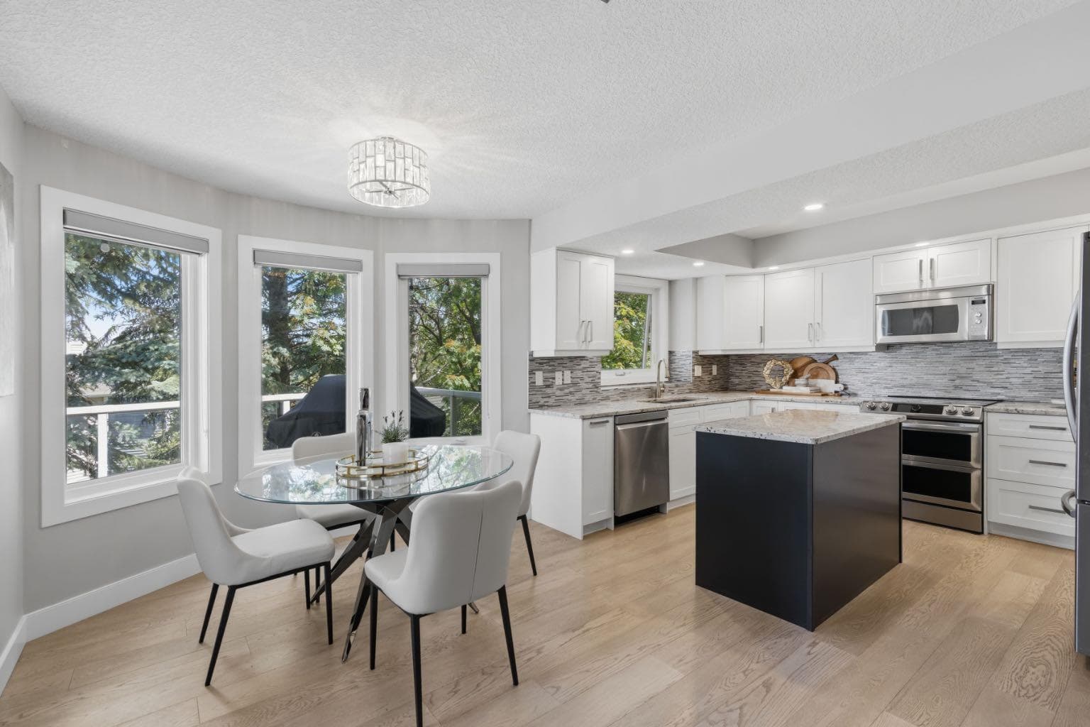 30 Strathcona Road SW
