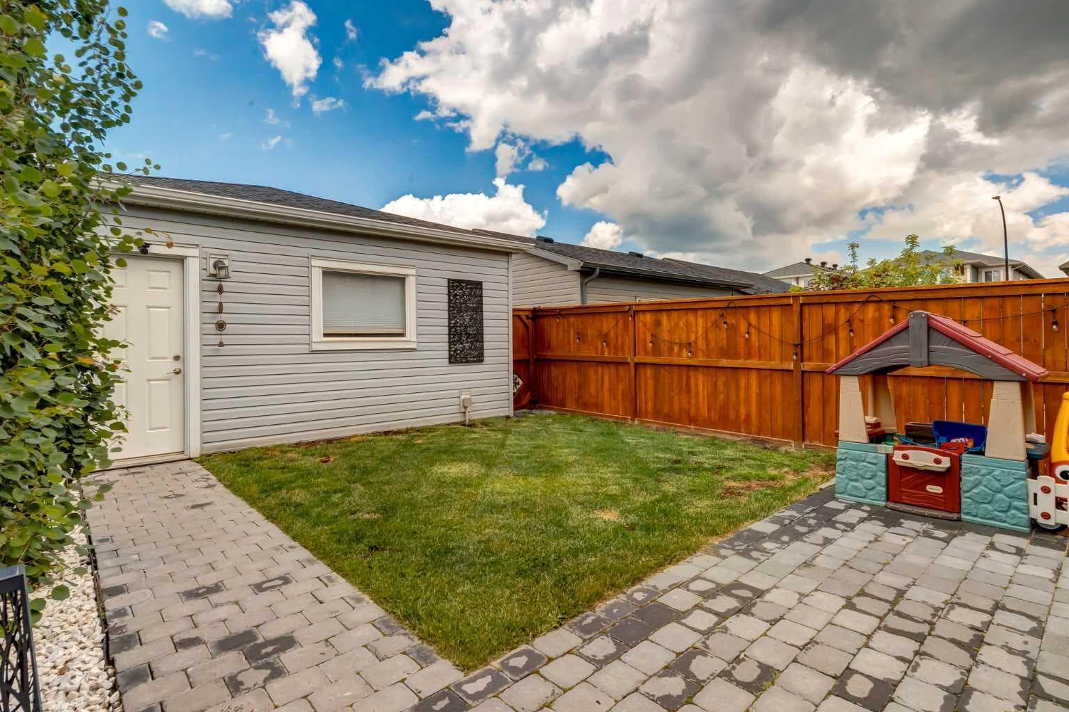 1014 Carrington Boulevard NW