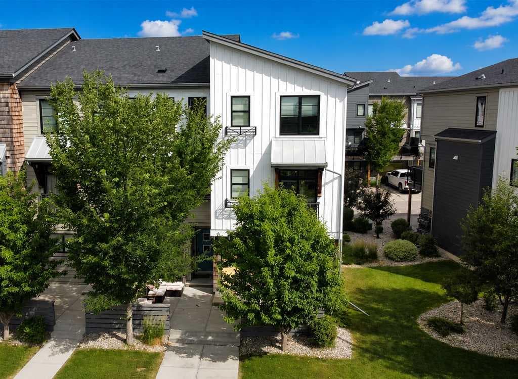 349 Walden Drive SE