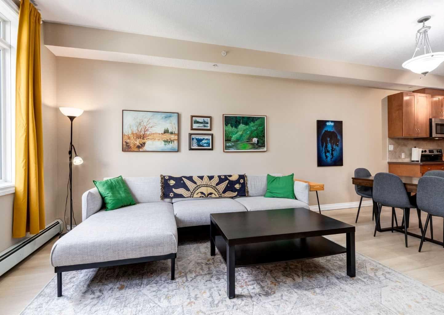 3214, 24 Hemlock Crescent SW