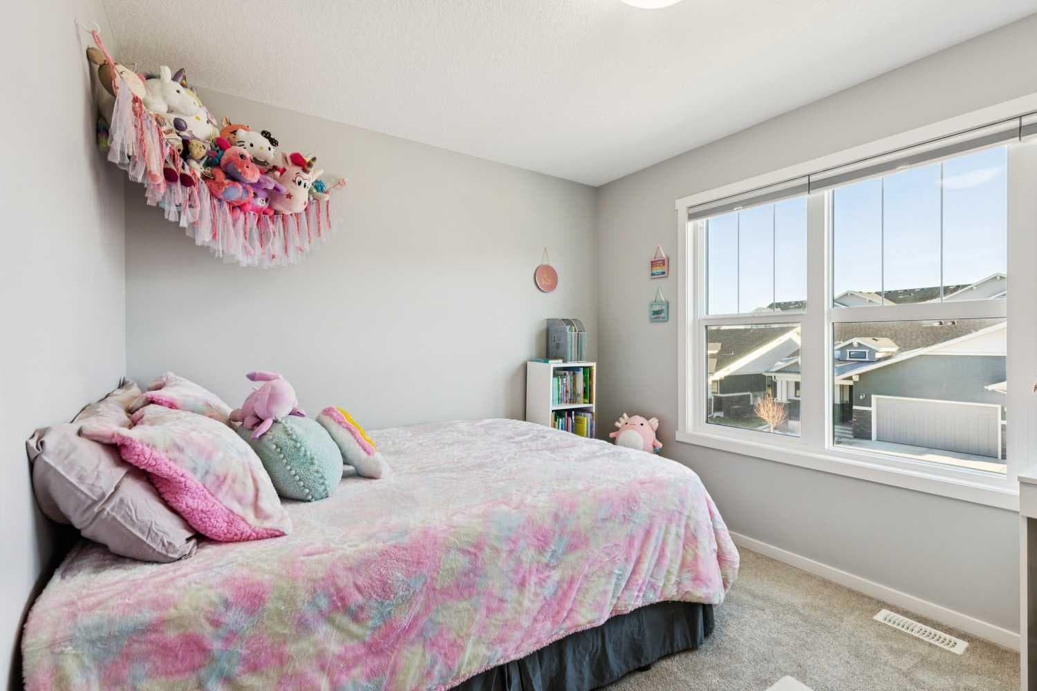 57 Crestridge Bay SW