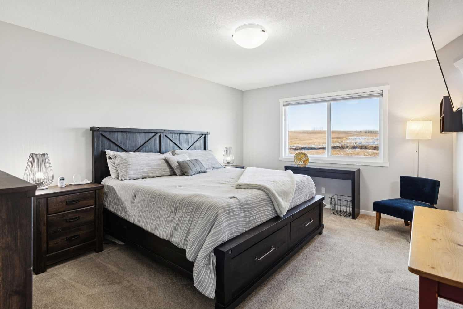 57 Crestridge Bay SW
