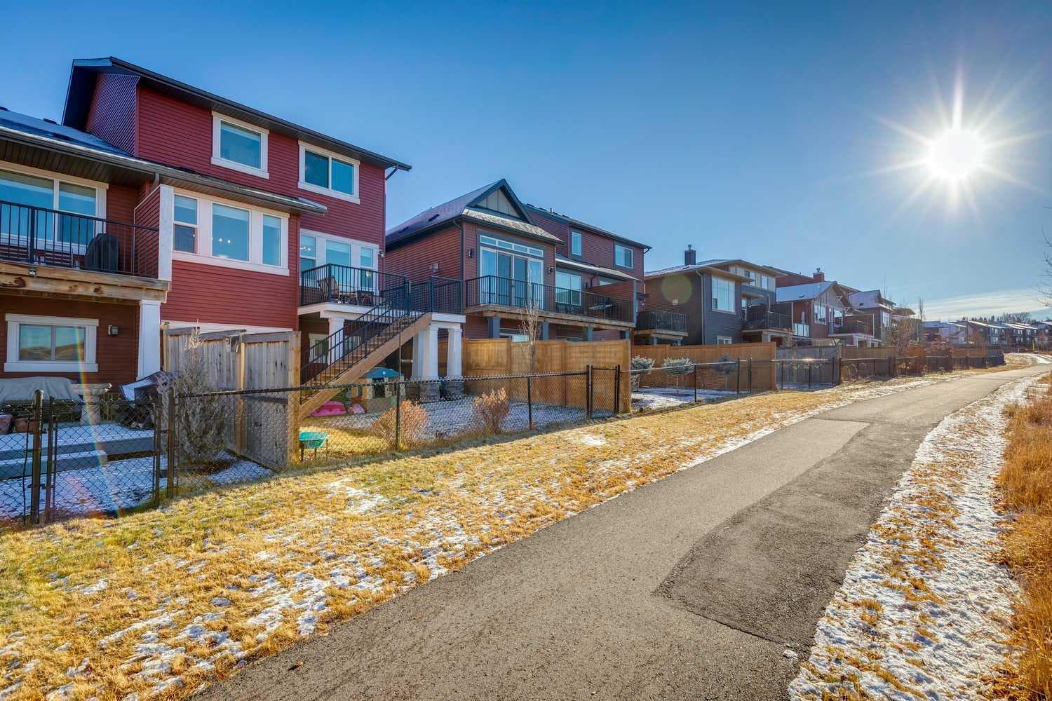 57 Crestridge Bay SW