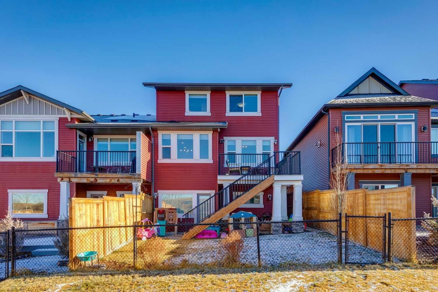 57 Crestridge Bay SW