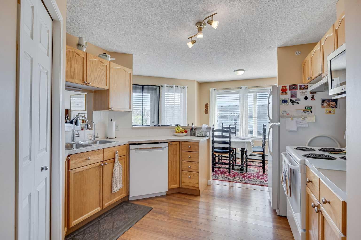 1314, 950 Arbour Lake Road NW