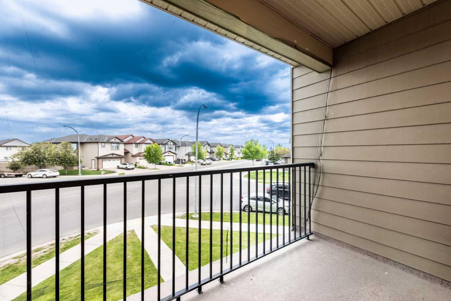 207, 5 Saddlestone Way NE