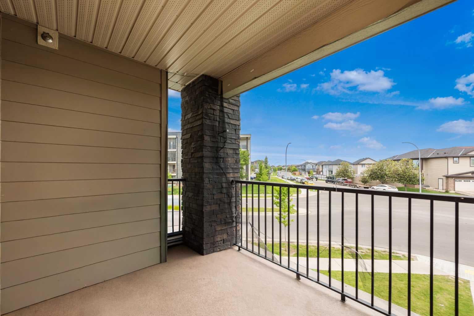 207, 5 Saddlestone Way NE