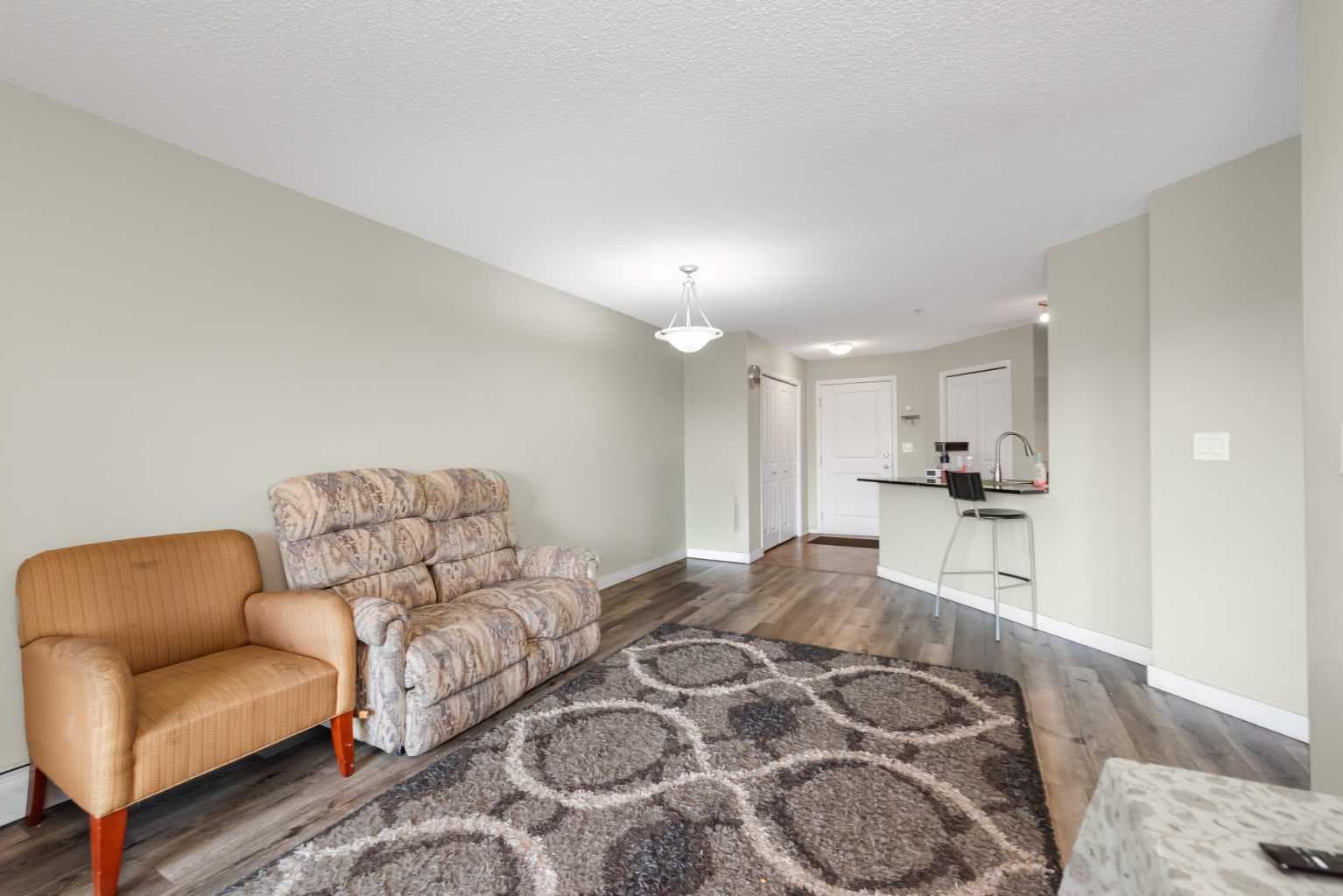 207, 5 Saddlestone Way NE