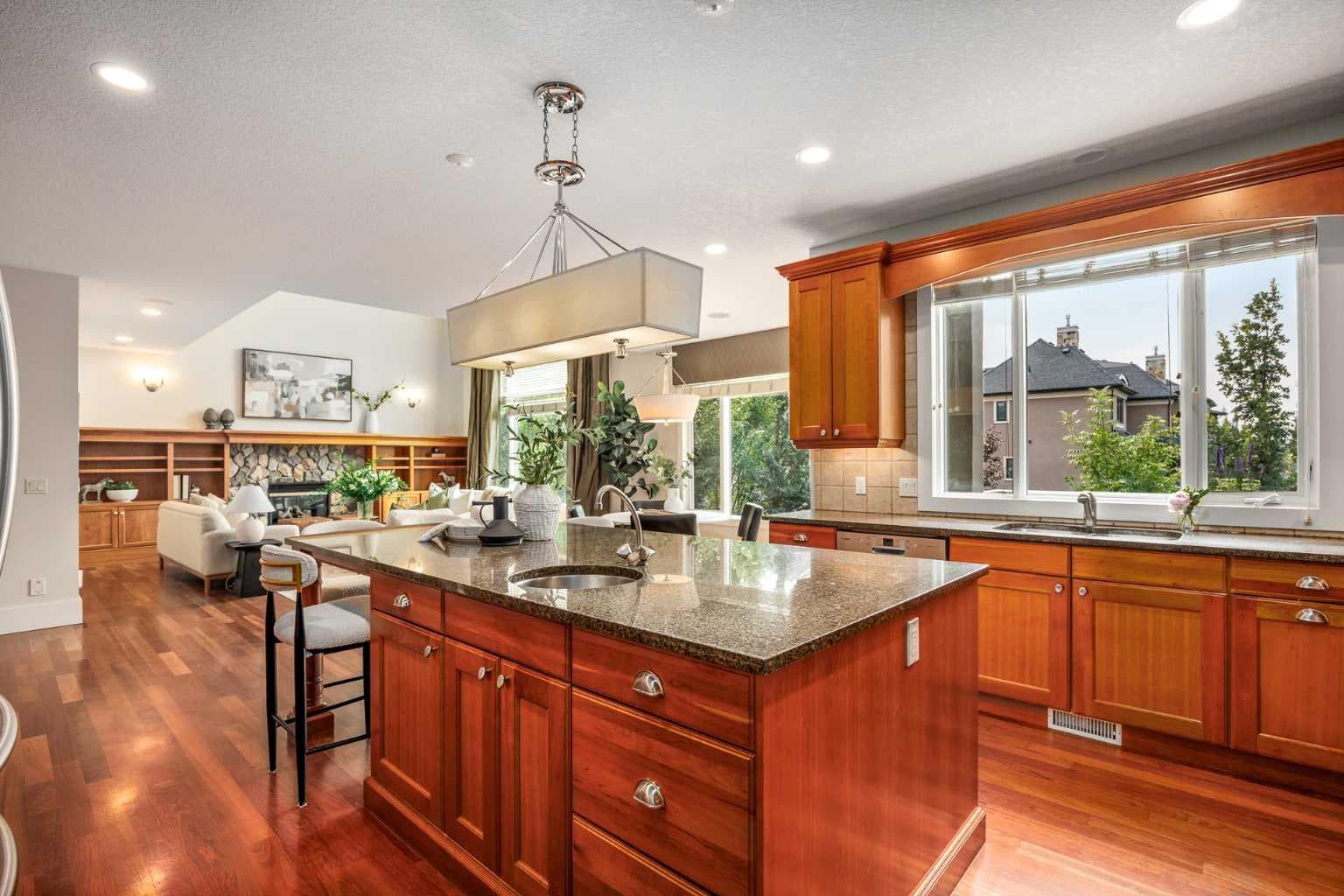 41 Aspen Ridge Way SW