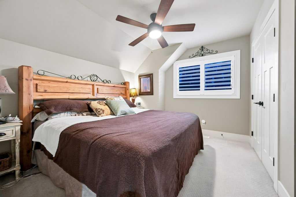55 Bearspaw View 