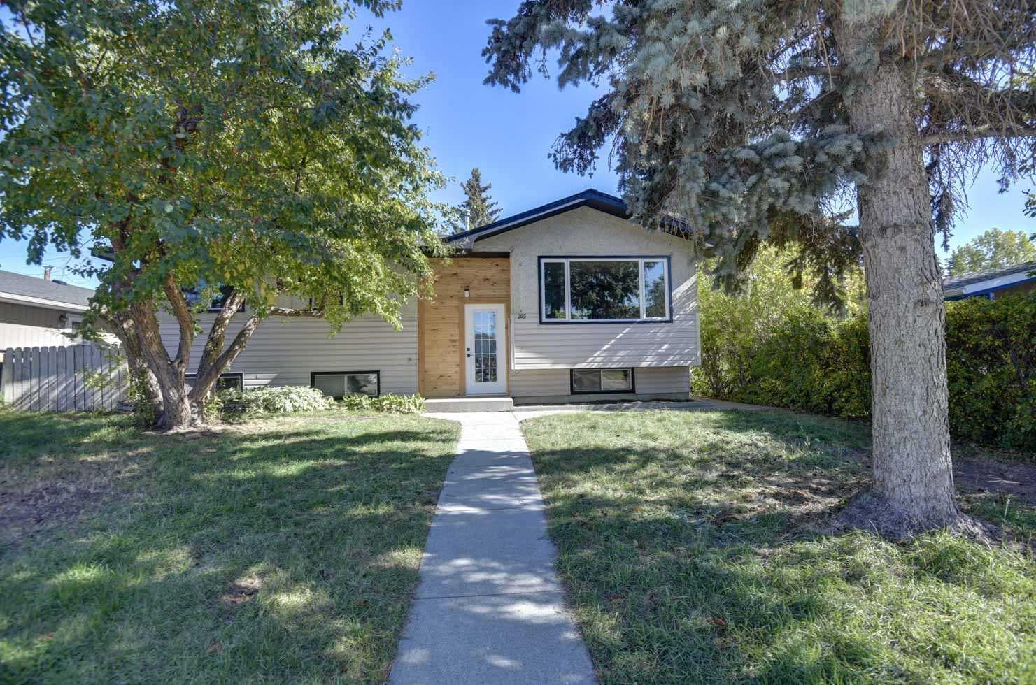 205 Allan Crescent SE