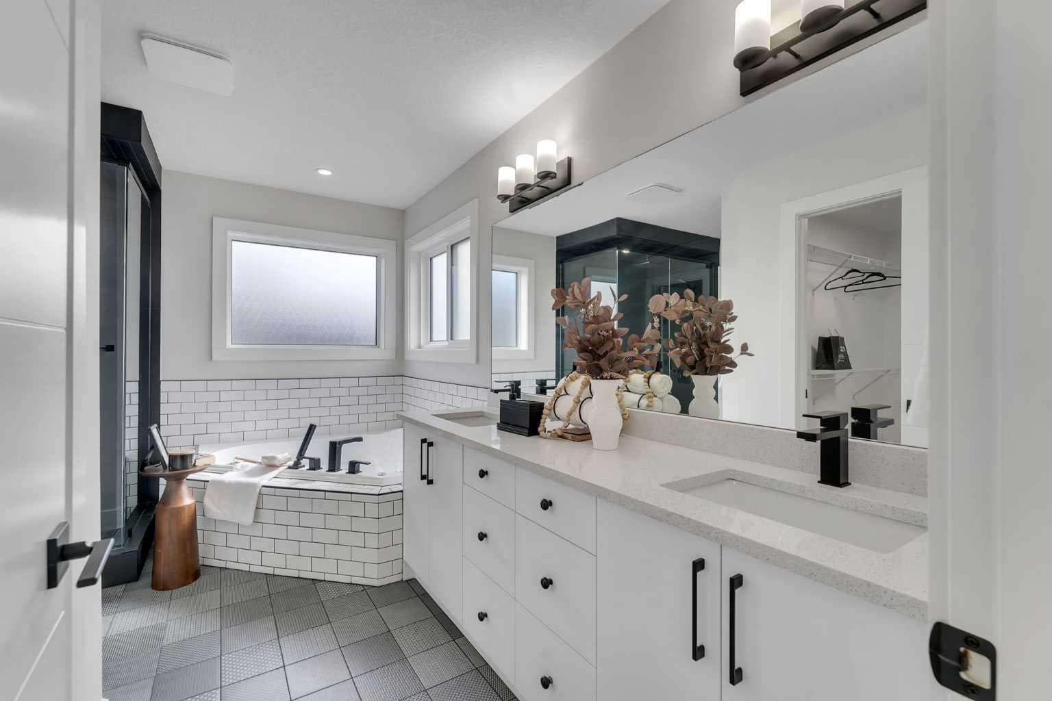 247 Coopers Cove SW