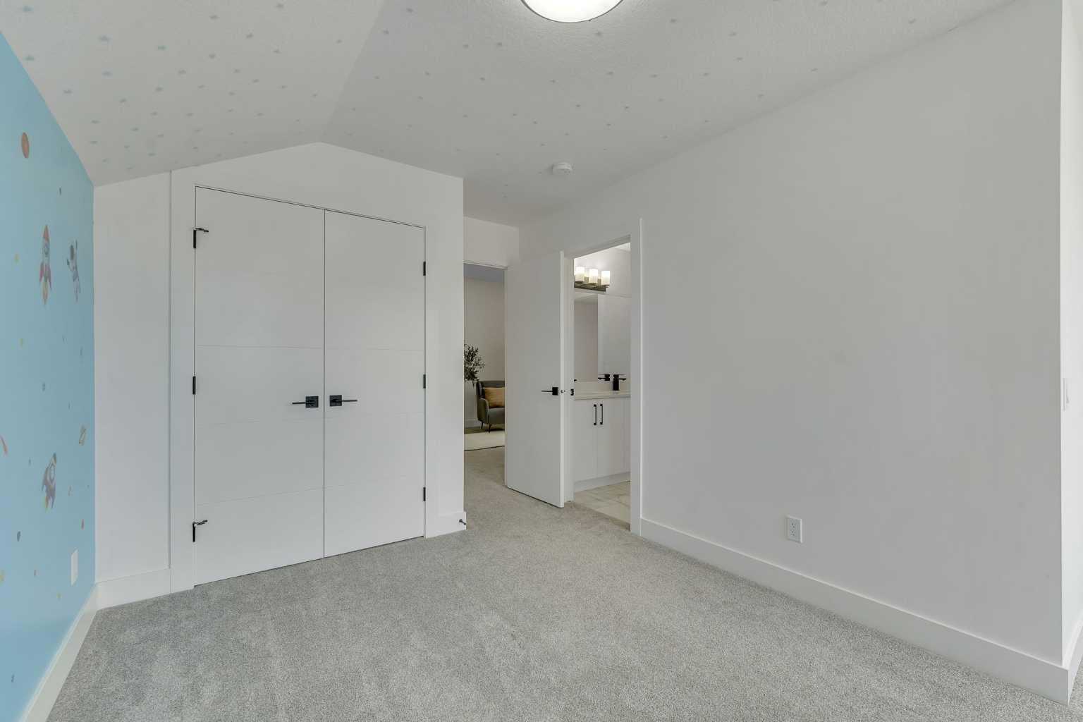 247 Coopers Cove SW