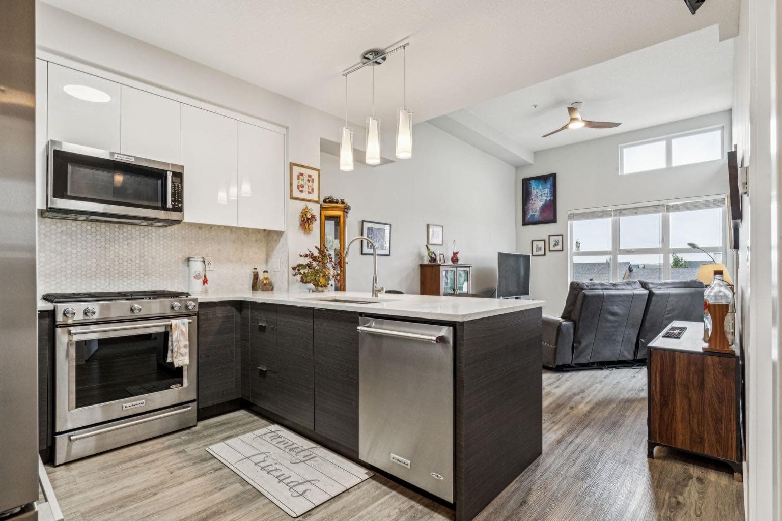 1402, 95 Burma Star Road SW