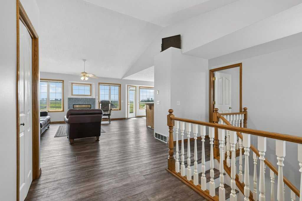 270127 Glenmore Trail 