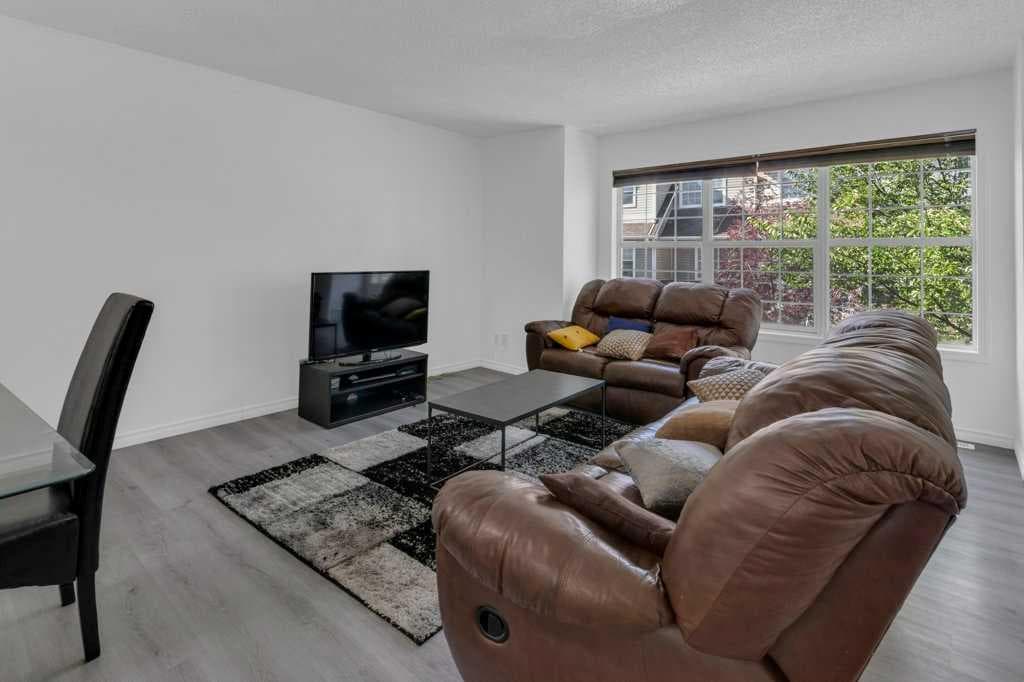 109 Tuscany Springs Gardens NW