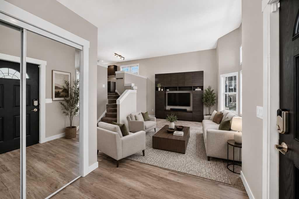 222 Covewood Close NE