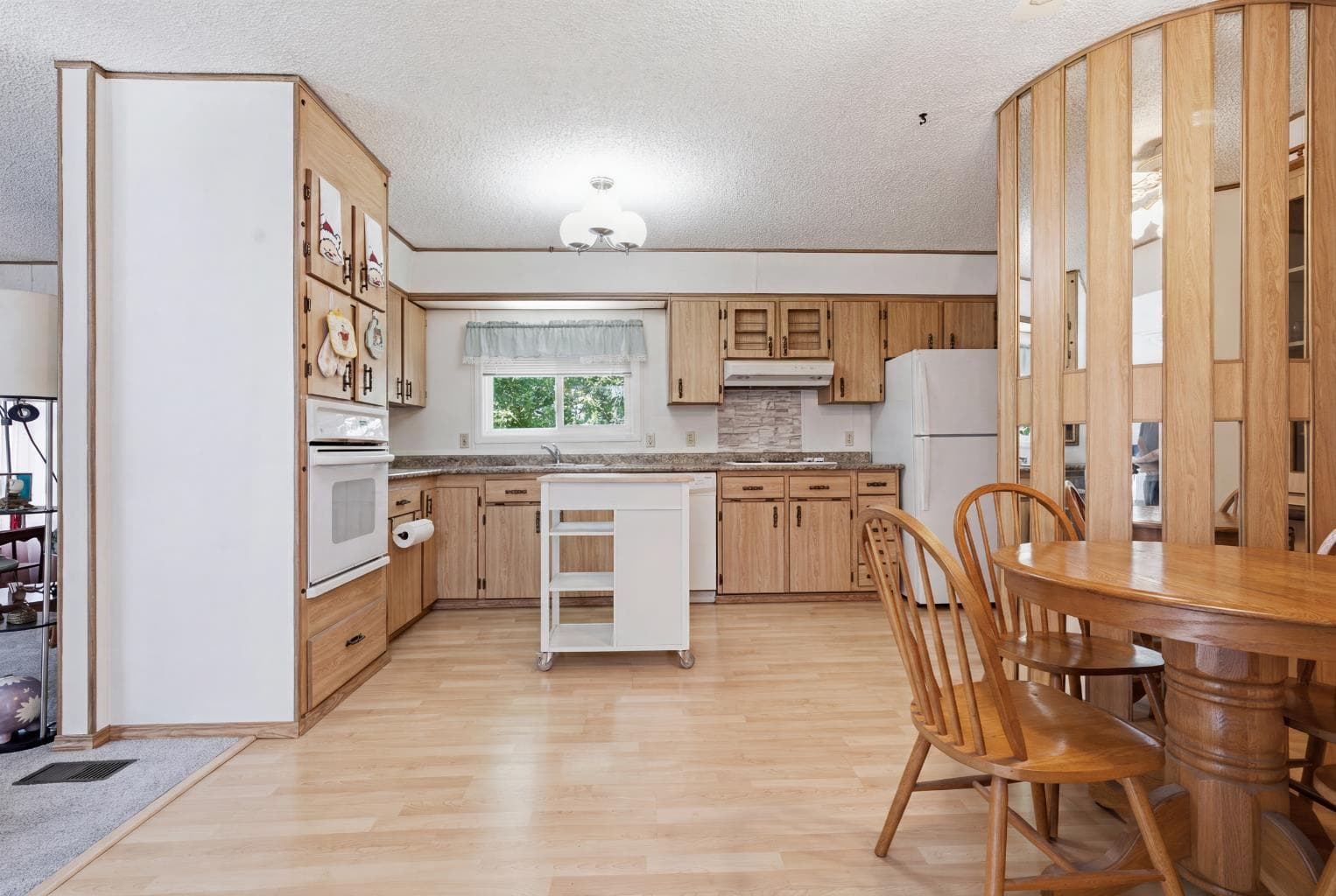 3011 Burroughs Manor NE