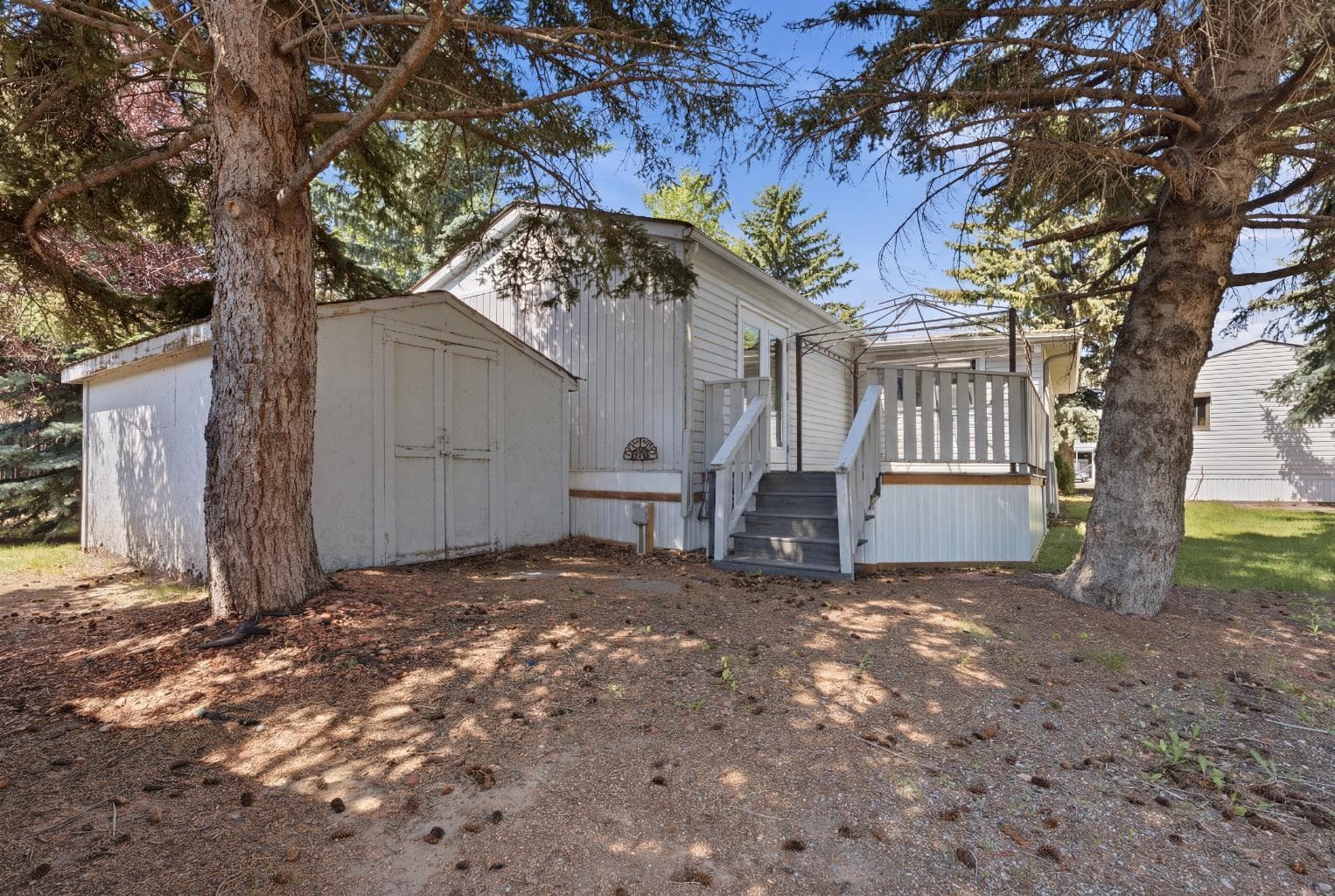 3011 Burroughs Manor NE