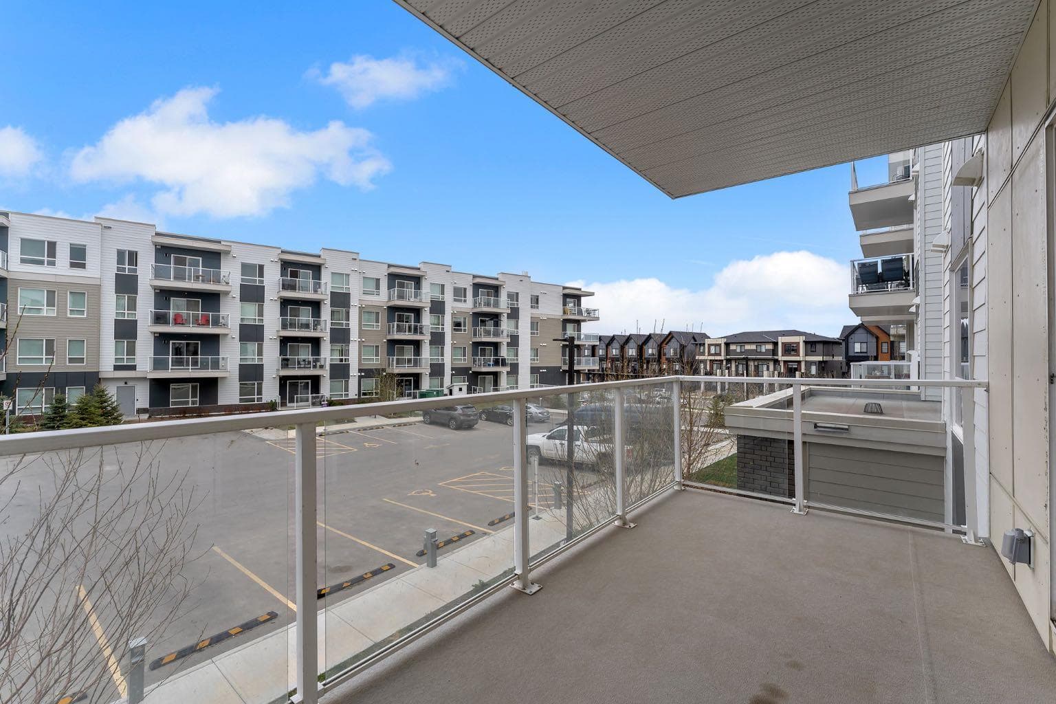 3201, 220 Seton Grove SE