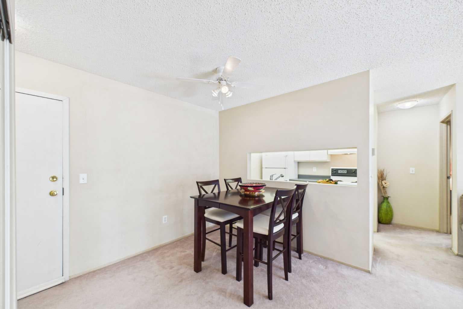 416, 21 Dover Point SE