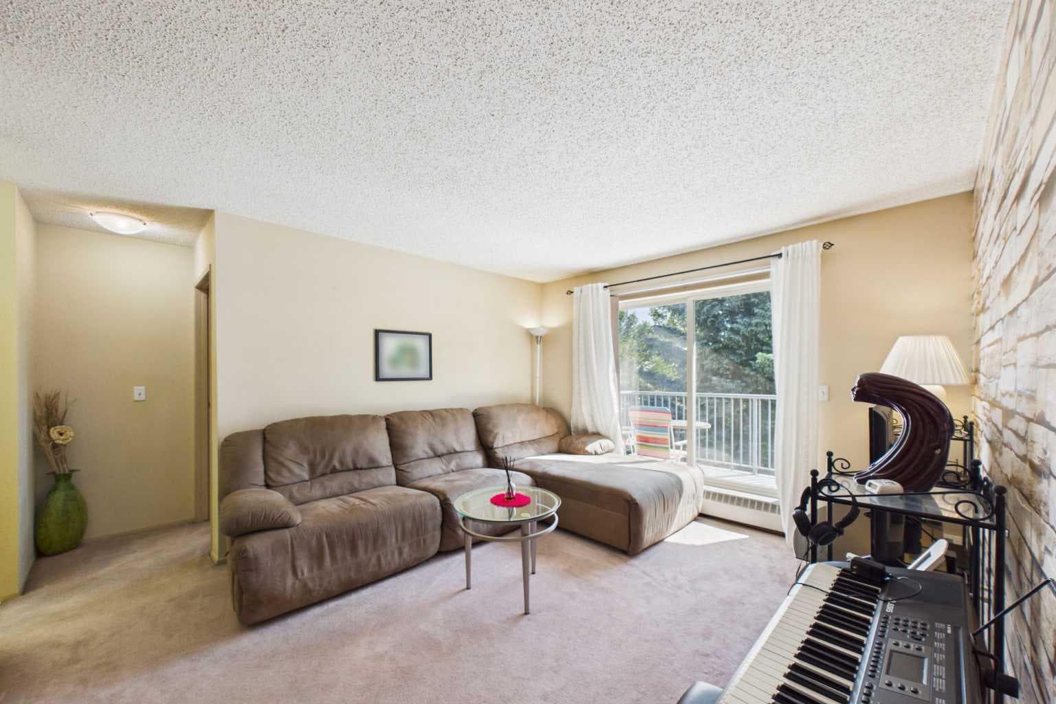 416, 21 Dover Point SE