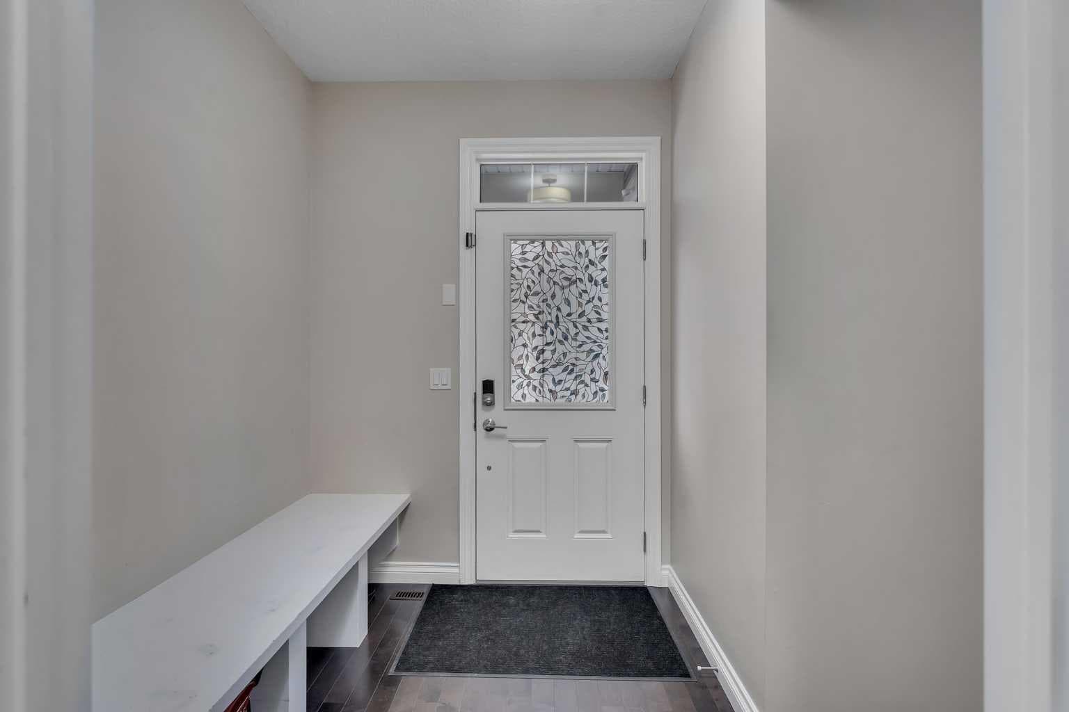 28 Saddlelake Common NE