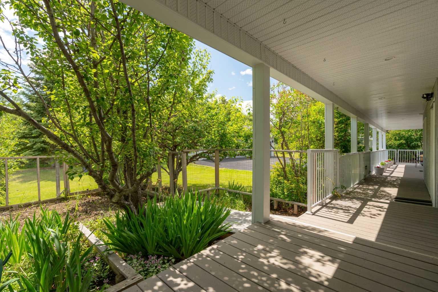 31 Biggar Heights Bay 