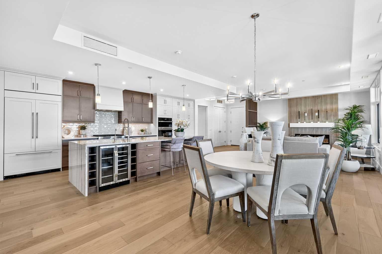 202, 140 Marina Cove SE