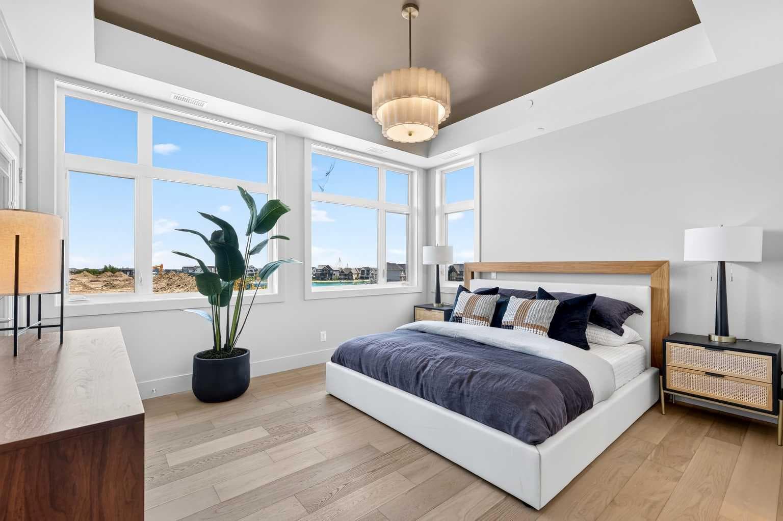 302, 140 Marina Cove SE